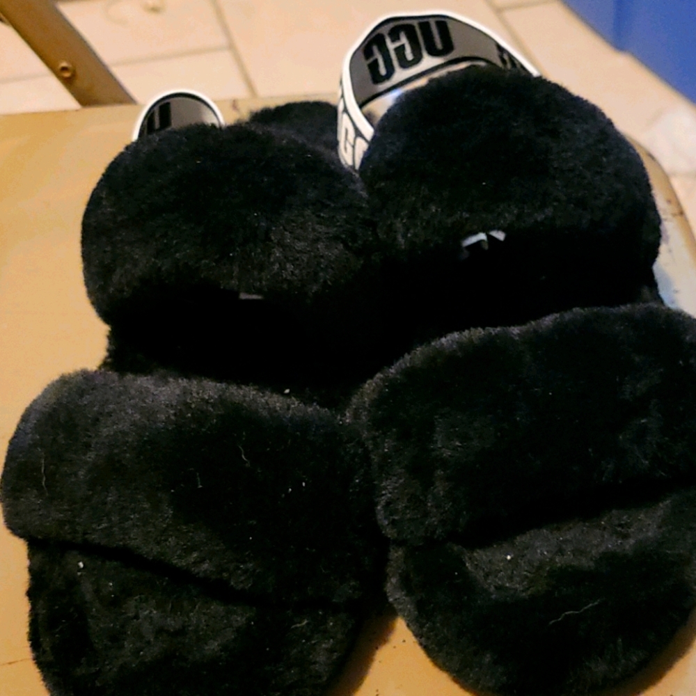 Ugg fluff yea slipper sandals